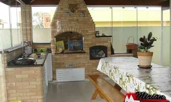 Imagem 6: Casa com piscina para venda em condomínio fechado em Peruibe. 4 suítes sendo 2 com closet