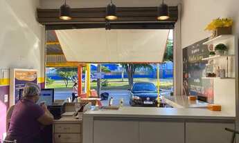 Imagem 7: Passo ponto de uma loja churros e açaí bem montada!