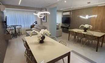 Imagem 1: Apartamento Frente Mar 4 Dormitórios Mobiliado e Decorado Para Locação Anual no/Centro de