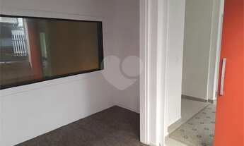 Imagem 6: Apartamento em prédio misto residencial ou comercial