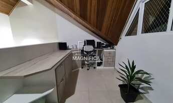 Imagem 3: Charmoso Sobrado de 3 Quartos em São José dos Pinhais