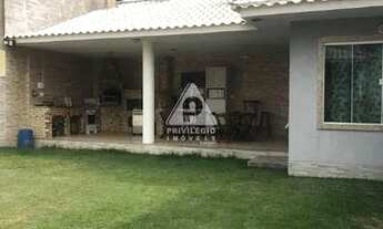 Imagem 2: Casa à venda, 6 quartos, 1 suíte, 2 vagas, Tomé (Praia Seca) - Araruama/RJ