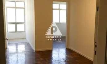 Imagem: 1 Quarto com vaga no Centro do Rio