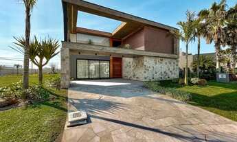 Imagem: Casa em Condominio 5 Dorm. - Bairro Centro