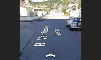 Imagem 6: Loja e garagem B. TRINDADE 409m da UFSC com 90 m2(permuto)vendo Florianópolis