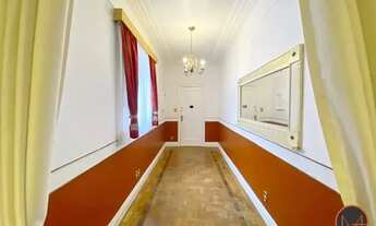 Imagem 5: Apartamento de 117 m² com 2 dormitórios em prédio com ares francês