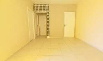 Imagem 4: Lindo Apto no condomínio Camboinhas com 2 Qtos com vaga coberta e moveis planejados