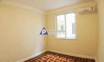 Imagem 7: Leblon! Sala 3 quartos repleto de armários, junto ao Metrô Antero de Quental