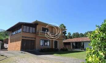 Imagem: Casa para venda tem 2320 metros quadrados