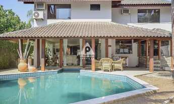 Imagem: Casa em Condomínio à venda, 4 quartos