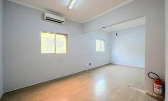 Imagem 3: Predio cmercial com salas - total de 250m² - próximo Av. Andrômeda - Excelente Oportunidad