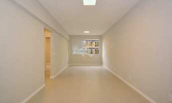 Imagem 6: APARTAMENTO COM 3 SUÍTES E VISTA PARCIAL PARA O MAR NO CENTRO DE FLORIANÓPOLIS