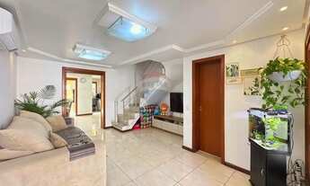 Imagem 2: Casa com 4 dormitórios, sendo duas suítes, 120m² privativos, espaço gourmet, spa com hidro