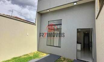 Imagem: ENTRADA DE 36.400,00BELA CASA COM FINO ACABAMENTO