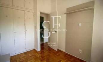 Imagem 6: Tijuca - Rua Barão de Mesquita - Apartamento reformado, 2 quartos, dependência completa, 1