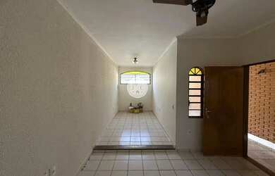 Imagem: Casa com 03 Quartos para Venda - Campos