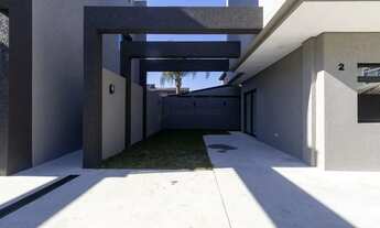 Imagem 4: Sobrado triplex a venda no bairro Hauer