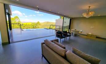 Imagem 4: Casa para venda possui 467 metros quadrados com 4 quartos