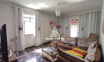 Imagem 3: Casa com 4 Quartos( sendo 1 Suite) à venda, 300 m² por R$ 498.000 - Grama - Juiz de Fora/M