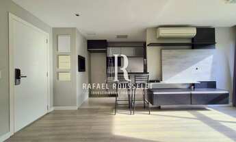 Imagem 2: Apartamento Ensolarado com 2 dormitórios e 02 vagas à venda no bairro Petrópolis