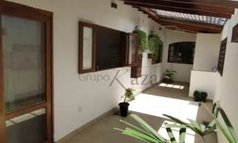 Imagem 2: Excelente casa a venda no Trinta e Um de Março 3 Dormitórios sendo uma suíte e 4 vagas d