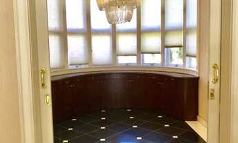 Imagem 4: Casa de condomínio térrea para venda possui 1120 metros quadrados com 5 quartos