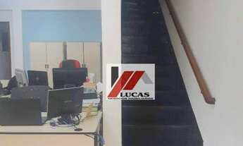 Imagem 5: Sobrado comercial em frente ao terminal de Cotia