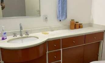 Imagem 9: Apartamento para venda possui 124 metros quadrados com 4 quartos em Lagoa - Rio de Janeiro