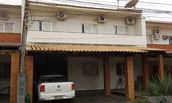 Imagem: Sobrado em condomínio fechado no Jd. Califórnia