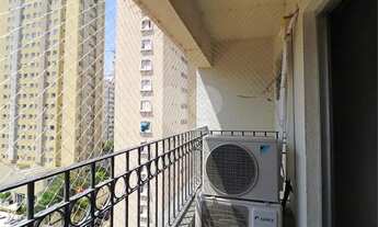 Imagem 3: Lindo apartamento com varanda!