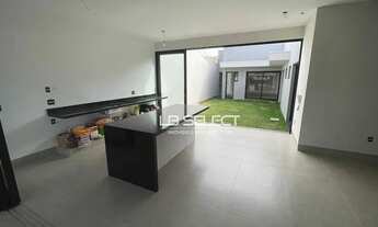 Imagem 4: Casa alto padrão no bairro Jardim Botânico com três suíte