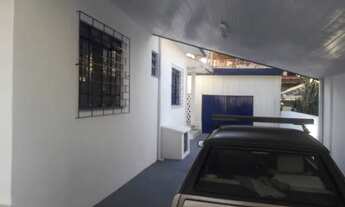 Imagem 3: Alugo linda casa com 3 quartos no bacacheri