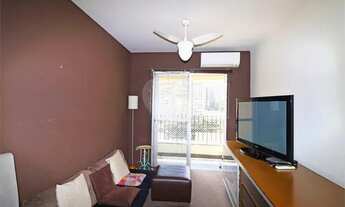 Imagem 2: Lindo apartamento com varanda!