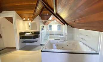 Imagem 3: Casa de condomínio para venda possui 224 metros quadrados com 5 quartos