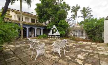 Imagem: Casa à venda, 4 quartos, 2 suítes, 2 vagas