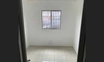 Imagem 7: Alugo Casa Grande com Garagem!!