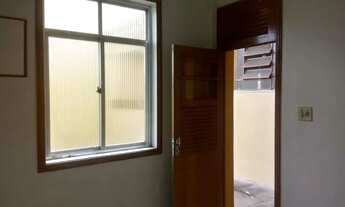 Imagem 3: Apartamento para aluguel tem 60 metros quadrados com 2 quartos, mais dependência