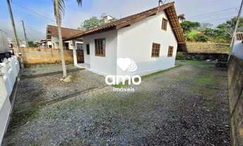 Imagem 3: Casa sozinha no terreno para alugar no bairro Limeira em Brusque