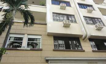 Imagem 2: Ótimo apartamento com vaga de garagem e vista parcial para o mar