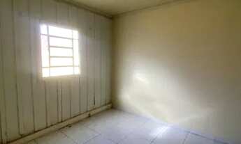 Imagem 7: Casa de Madeira em ótima localização