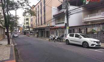 Imagem 2: Sobrado com 3 dormitórios para alugar por R$ 1.946,55/mês - São Mateus - Juiz de Fora/MG