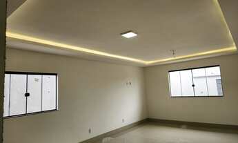 Imagem 3: Casa de 3 Quartos com Suite com Lote de 360 Metros ao Lado do Cond. Madri