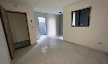 Imagem 2: Apartamento Garden com 2 dormitórios sendo 1 suíte, possui elevador e 1 vaga de garagem