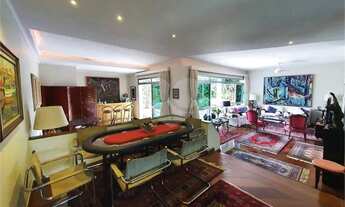 Imagem 2: Sobrado de 500m2 no Alto da Lapa com 5 dormitórios, 4 suítes, 7 banheiros, 7 vagas, piscin