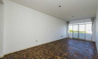 Imagem 3: Apartamento para venda possui 86 metros quadrados com 3 quartos em Ahú - Curitiba - PR