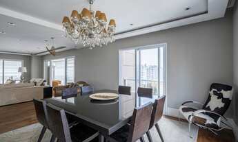 Imagem 2: Apartamento para venda possui 365 metros quadrados com 4 quartos em Aclimação - São Paulo