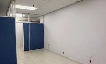 Imagem 7: Av. Tancredo Neves - sala comercial com 150m2, nascente, duas garagens!