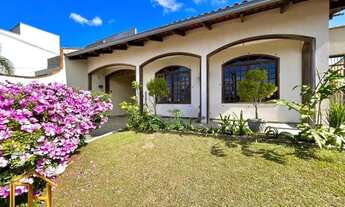 Imagem 2: Casa averbada no Costa e Silva, com 4 quartos sendo 1 suíte e edícula com churrasqueira