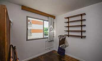 Imagem 6: Excelente salão 2 ambientes, 4 quartos sendo 1 suíte, 2 vagas na escritura