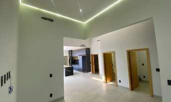 Imagem 5: Casa a venda no Condomínio Village Provence, 3 suítes, escritório, piscina, zona sul